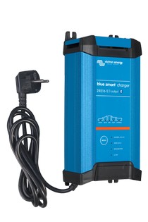 Автоматическое зарядное устройство Victron Blue Smart 24/16 с тремя выходами и Bluetooth